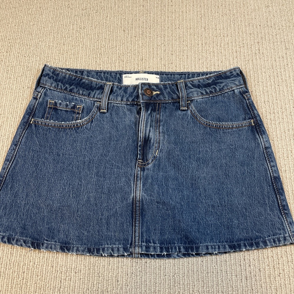 Hollister Women's 28 Denim Mini Skirt  Cotton Pockets Button Zip Medium Wash
